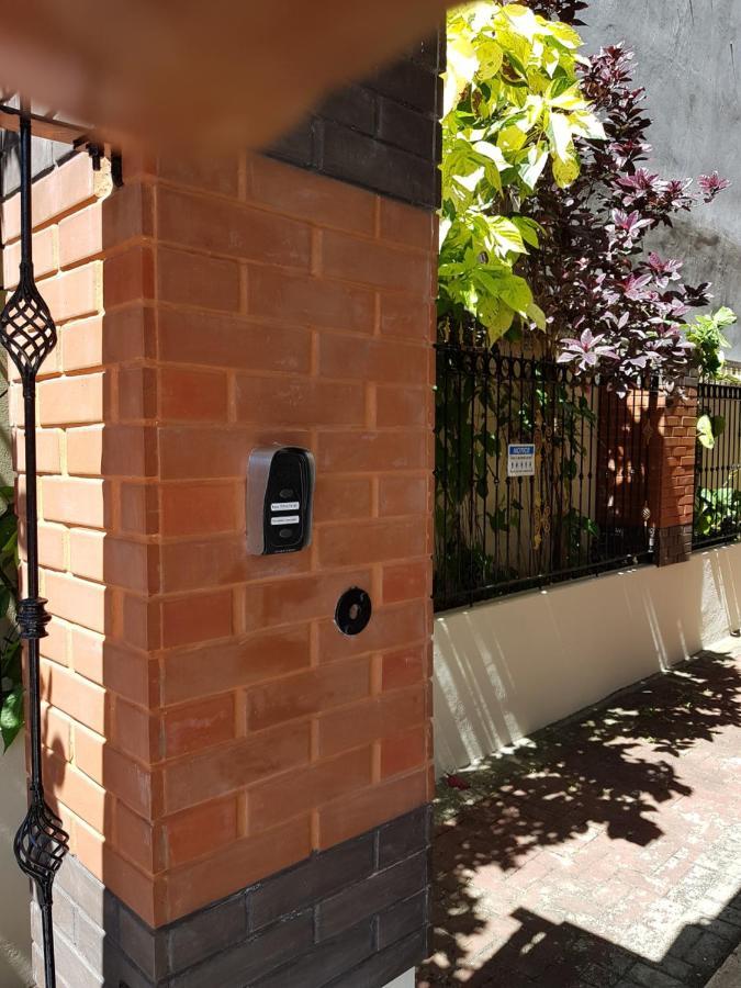 Le Gavnor Hotel Quatre Bornes Exterior foto